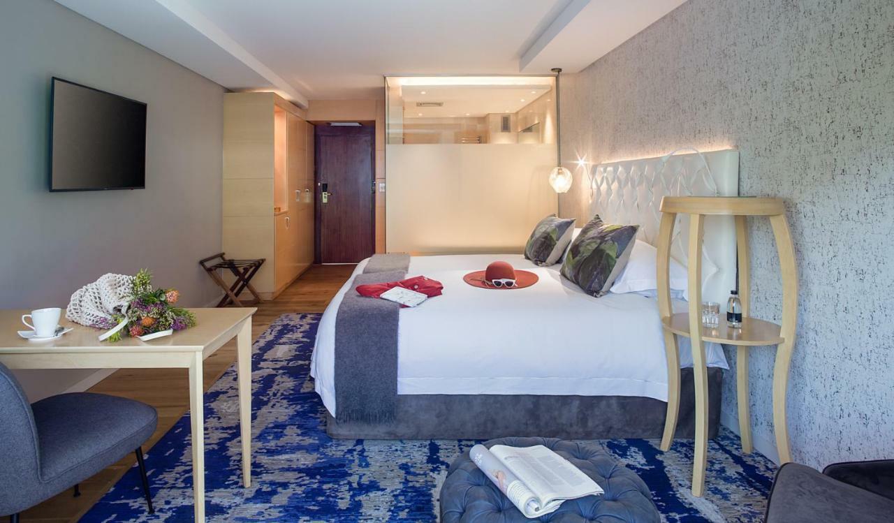 Vineyard Hotel Кейптаун Екстер'єр фото