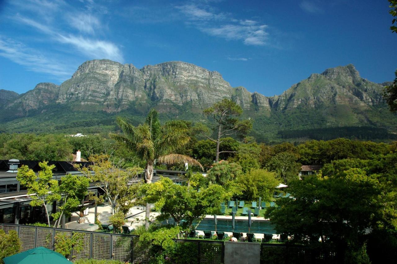 Vineyard Hotel Кейптаун Екстер'єр фото